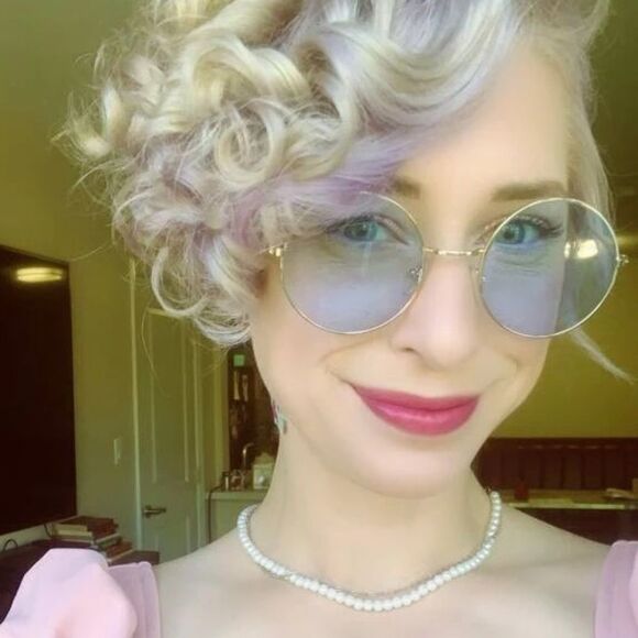 🆕Blue Tinted Round Lens Gold Frame Sunglasses - Picture 4 of 5